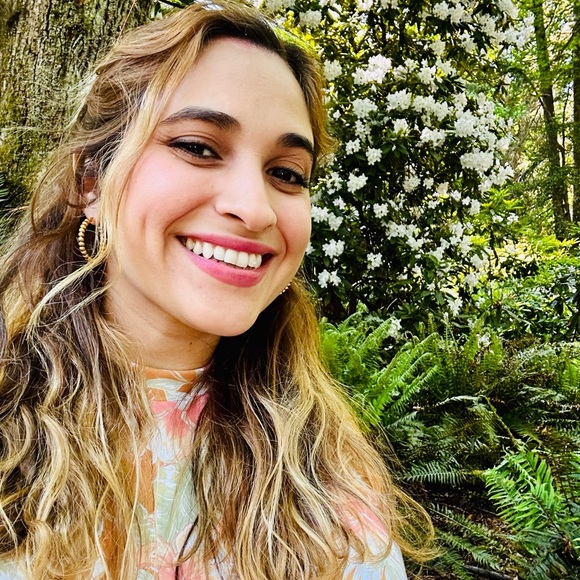 Meet your Posher, Rachelle - Picture 1 of 1